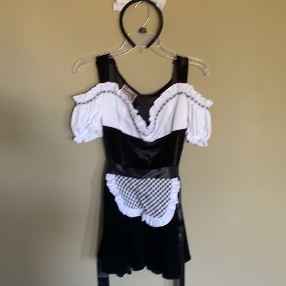 NIP🆕🎃Adult Women’s Country Maid Costume Sz S - Picture 2 of 7